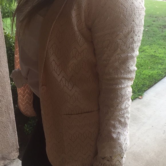 Lace blazer - Picture 4 of 8